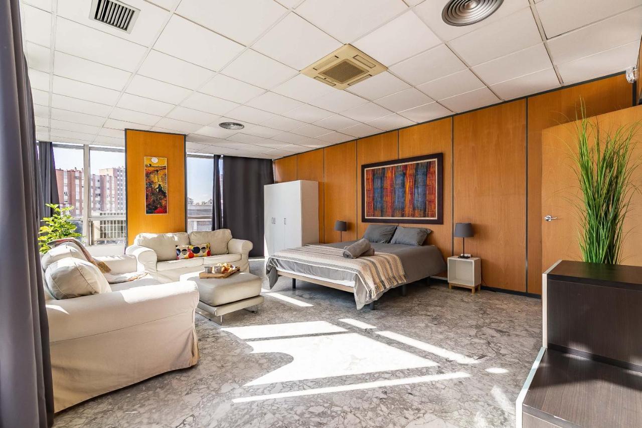 Grand Soho Ofihouse Malaga Appartement Buitenkant foto